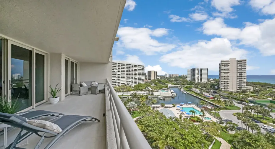 Direct Ocean Views