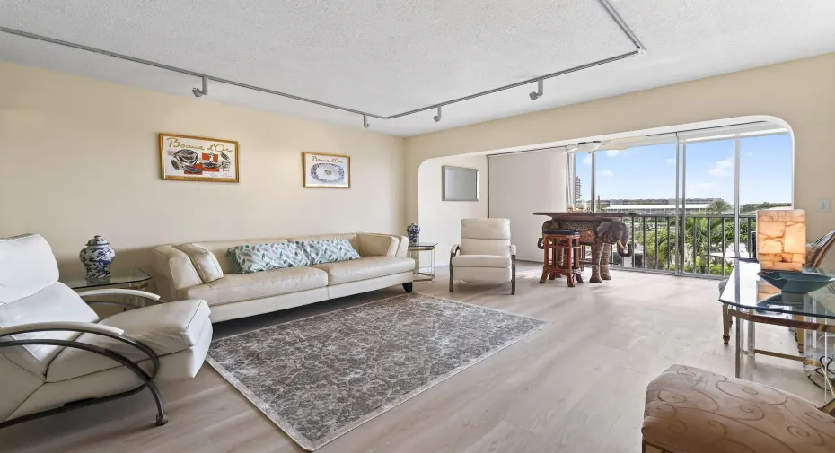 907MarinaDr#306(9)
