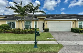 6112 Cullen Front View