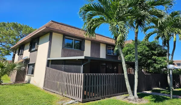 2148 SHERWOOD_OUTSIDE.1