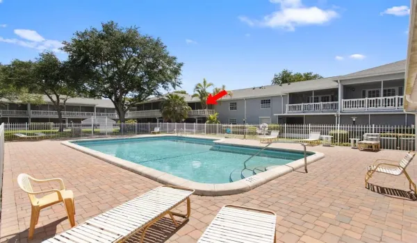 7556.overlooking pool