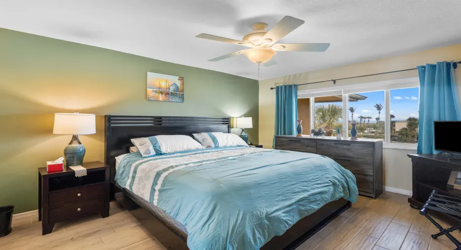 13_2400 s ocean dr
