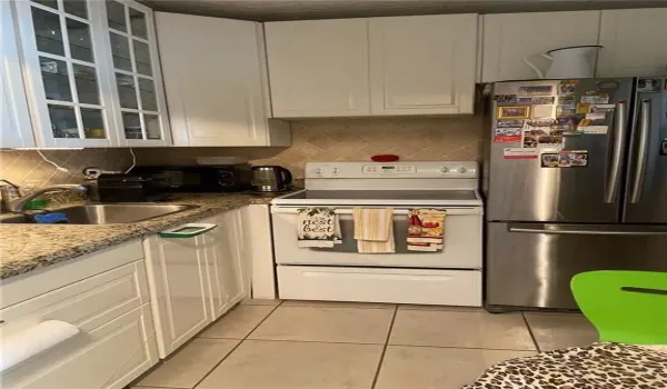 Kitchen 1