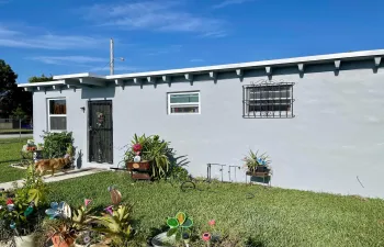 EXTERIOR FRONT
