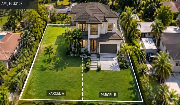 This is a corner land.This beautiful lot is perfect for building your dream home or a duplex. Take advantage of this exceptional opportunity to create the property you’ve always envisioned in a truly wonderful location.