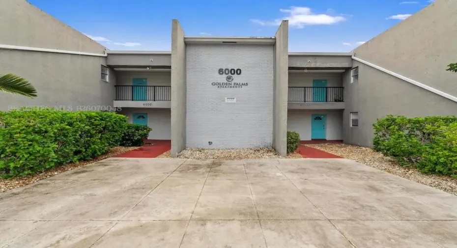 BUILDING FRONT