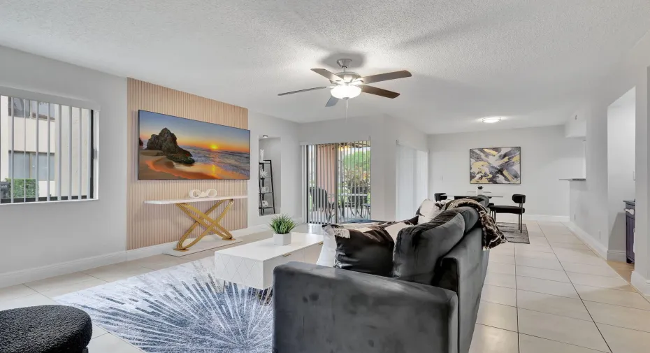 22-web-or-mls-12641West_106
