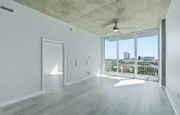 16-web-or-mls-300_S_Australian_Ave_Unit_