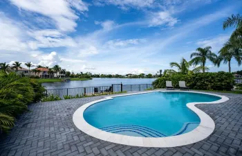0_Pool and lake 2