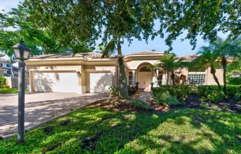 001-012-Front of Home-4000x2680