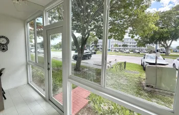 Enclosed Patio -Hurrican Impact Windows
