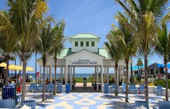 Lauderdale By The Sea walking distance