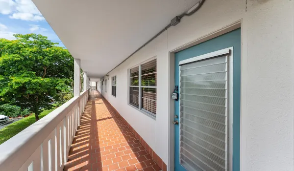 002-2001GranadaDrive-L2-CoconutCreek-FL-