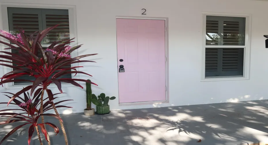 614 Palm St. Apt 2 West Palm Beach 33401
