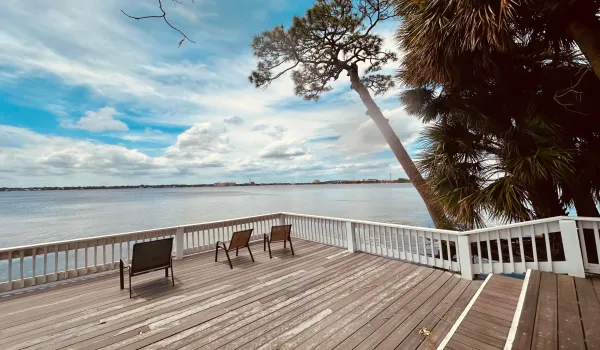 DOCK RIVER