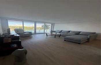 Spacious Living/Dining Room