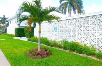 Front of 15 S Palmway