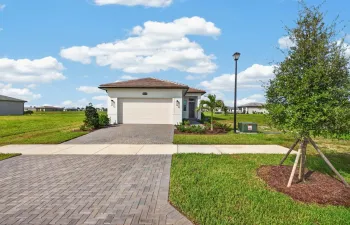 7920 SW Andrea Way-002