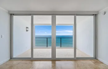 039-900OceanDr-705-JunoBeach-SMALL