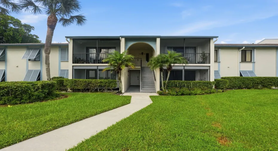 33-web-or-mls-1104_Green_Pine_Boulevard_