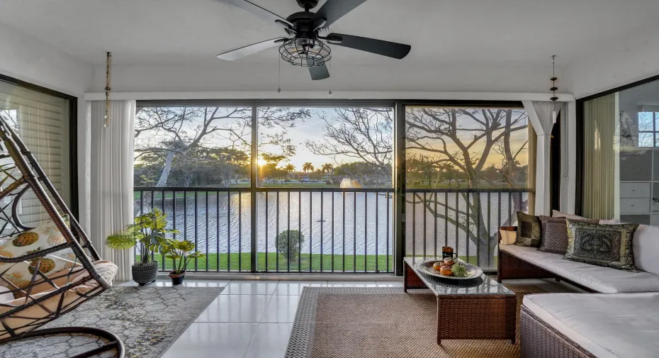 Balcony To Enjoy Lake View & Sunsets
