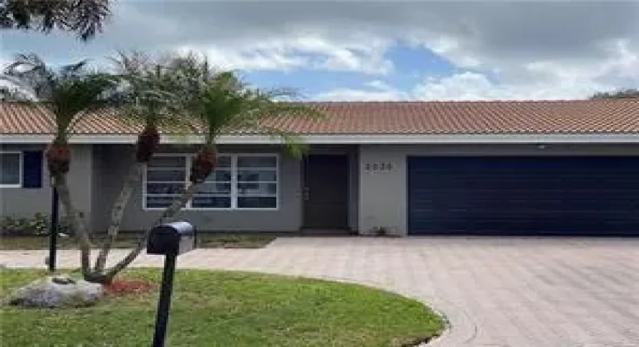 2030 NE 28 ST