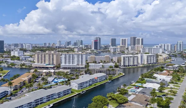 455 Paradise Isels Blvd - #404. -106