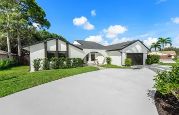 002-13645ExoticaLane-Wellington-FL-33414