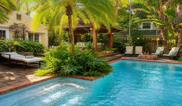 Pool & Entertainment Space