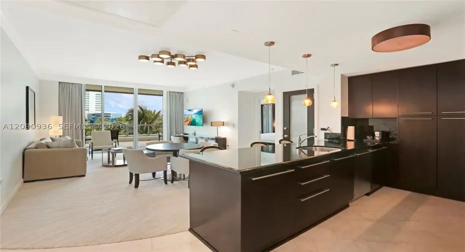 Living room/kitchen