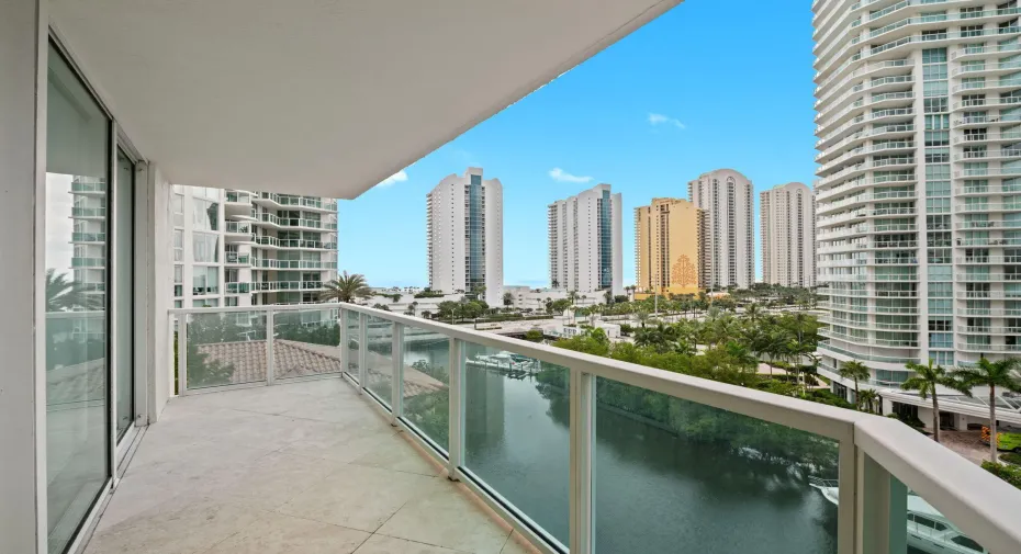 1-web-or-mls-200-sunny-isles-blvd-806