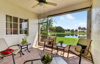 Spectacular Lake Vista