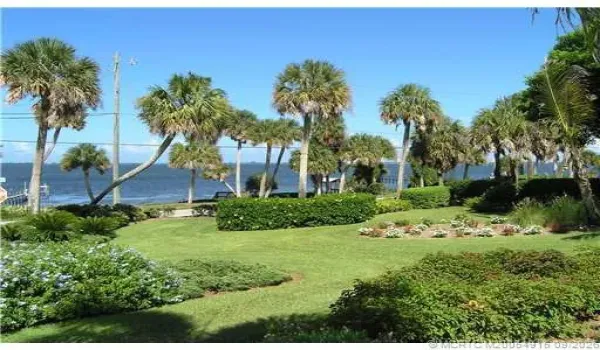 High Elevation and Waterfront Lifestyle