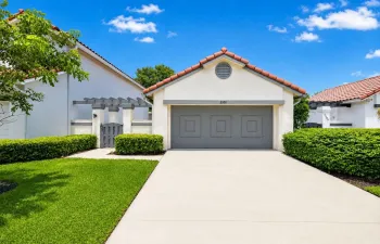 WELCOME TO 5576 FOX HOLLOW DRIVE