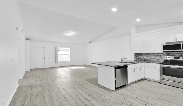 13900 Folkestone Cir, Wellington -12