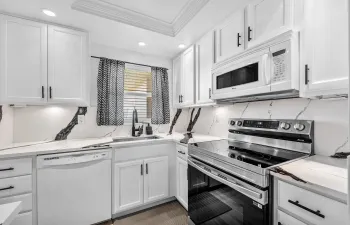 009-806Southeast7thStreet-408-DeerfieldB