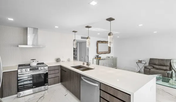 015-4017NewcastleA-BocaRaton-FL-33434-SM