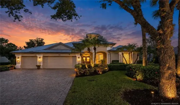 Welcome Home to the Arbors