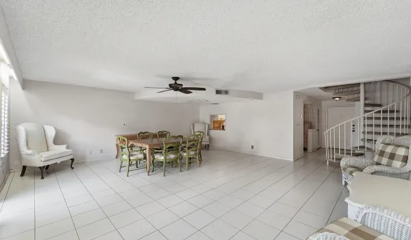 10_living room