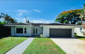 Front Home/Updated garage paint