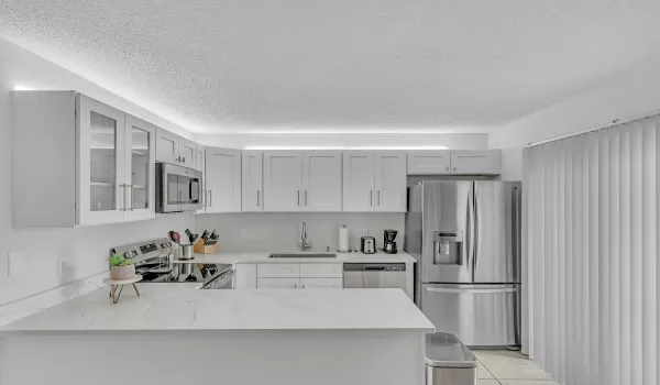 7 Kitchen (1)