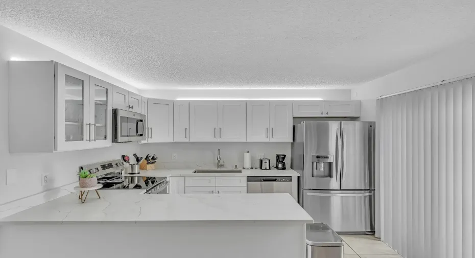 7 Kitchen (1)