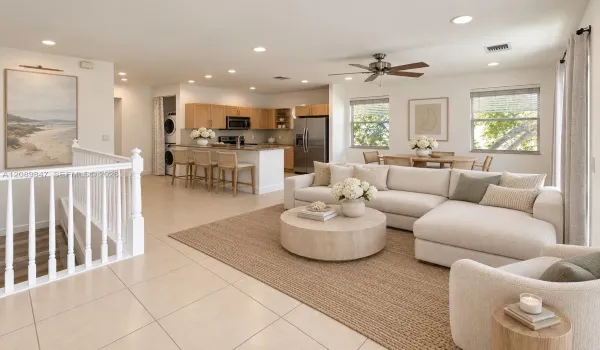 LIVING ROOM / DINING ROOM AND KITCHEN (2ND FLOOR)