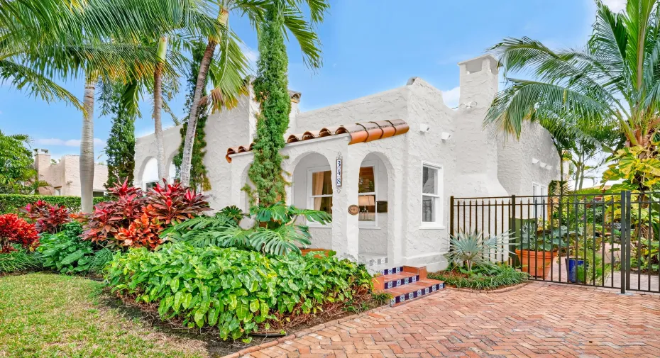 exterior virtually painted white