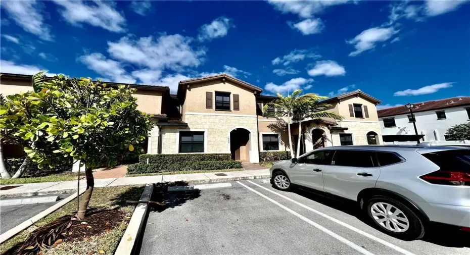10490 front1