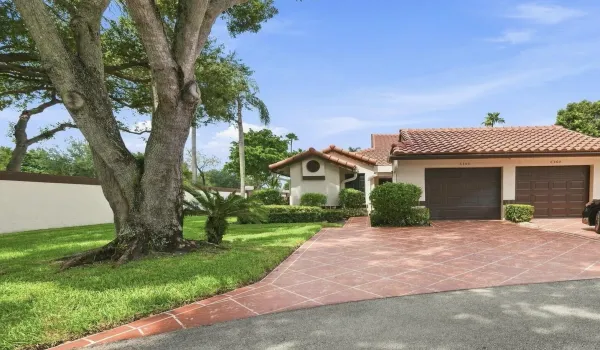 1-web-or-mls-6356-kings-gate-cir 2