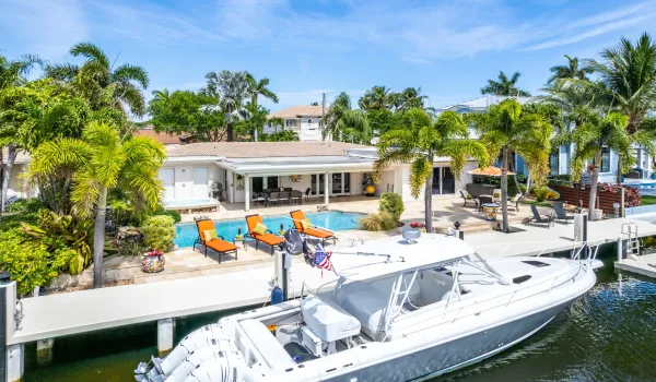 Intracoastal living