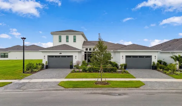 Customized Zara Model in Astor Creek