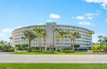 Palm Beach President Entrance