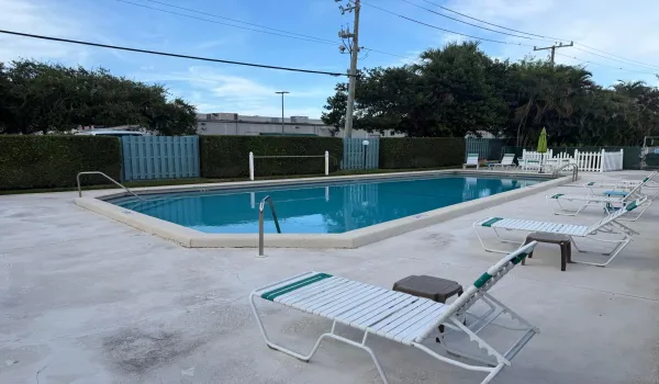 Pool 1